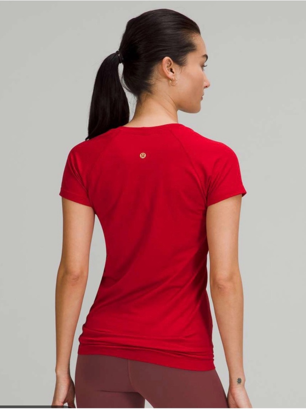 New Lululemon New Year Swiftly Tech Short Sleeve Shirt 2.0 Dark Red size 8